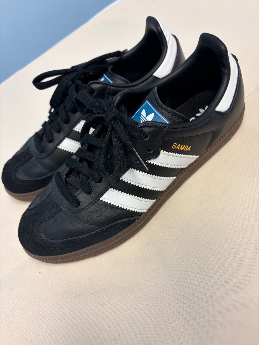 NWOT ADIDAS SAMBA WOMENS SIZE 8